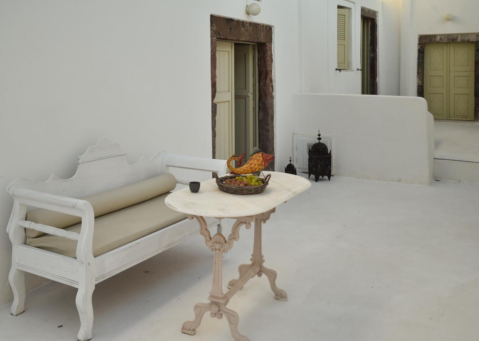 Art Canava Luxury Villas Тира Экстерьер фото